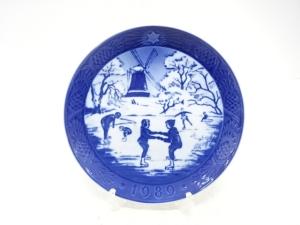 ROYAL COPENHAGEN　ロイヤルコペンハーゲン　「思い出のスケートリンク」　イヤープレート(1989)　洋食器